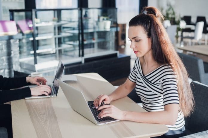 Pourquoi faire appel à un rédacteur web freelance ?