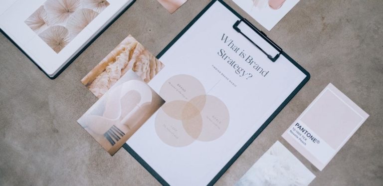 Quelle est l'importance du slogan pour une marque ?